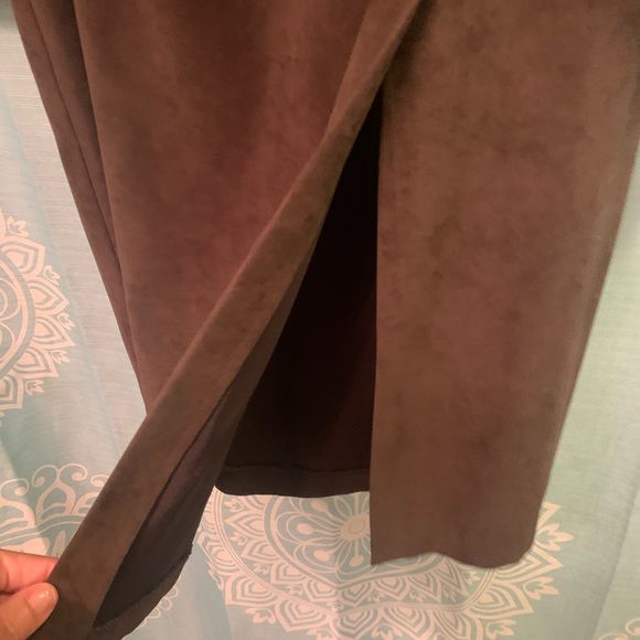 Skirt & jacket - Picture 8 of 16